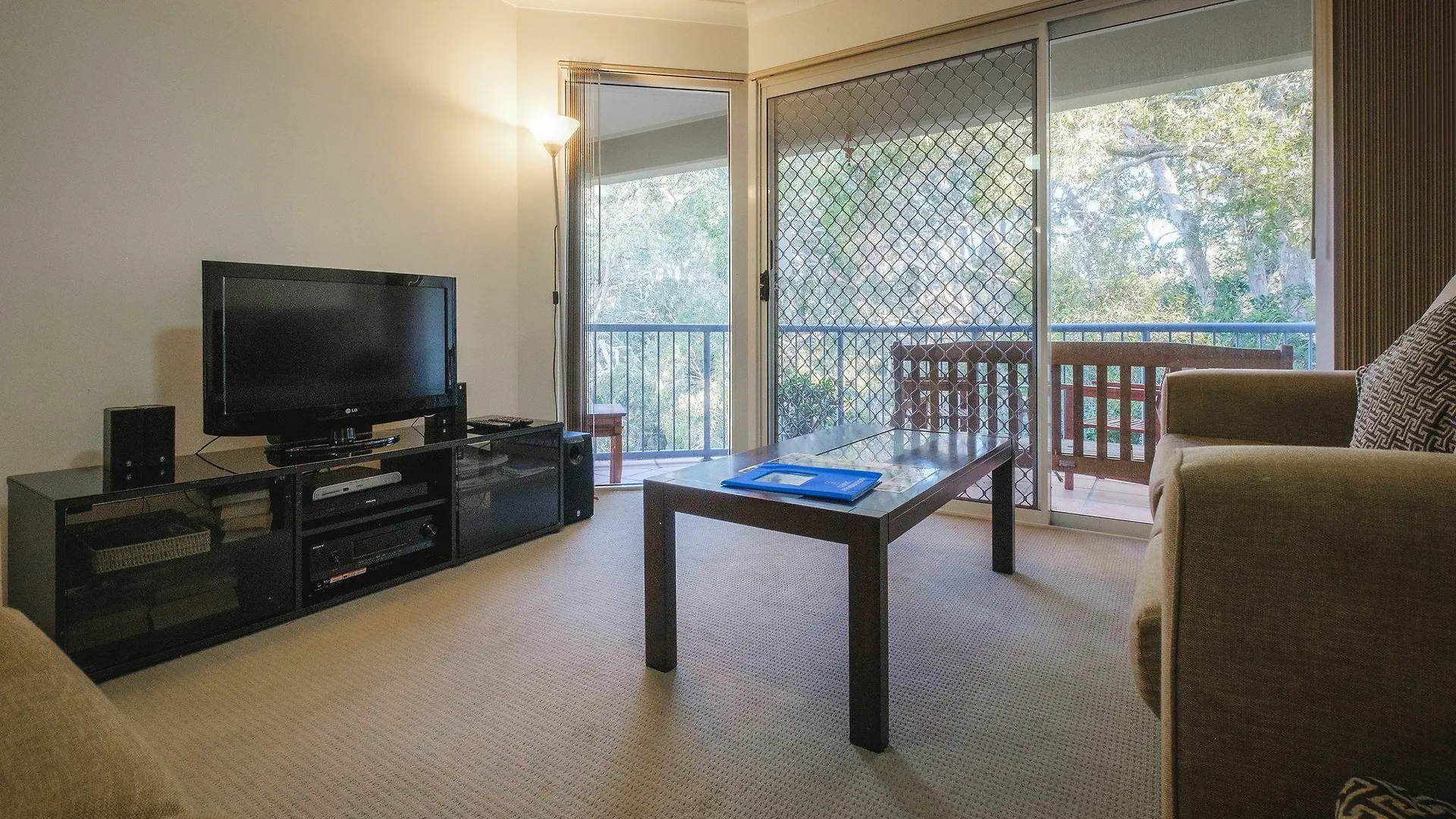 Sanctuary Lake Apartments Gold Coast