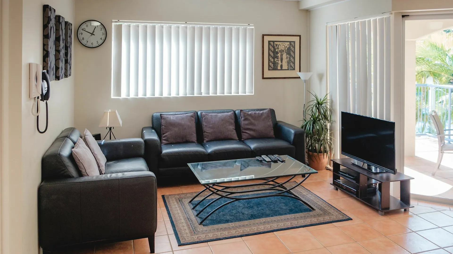 Sanctuary Lake Apartments Gold Coast