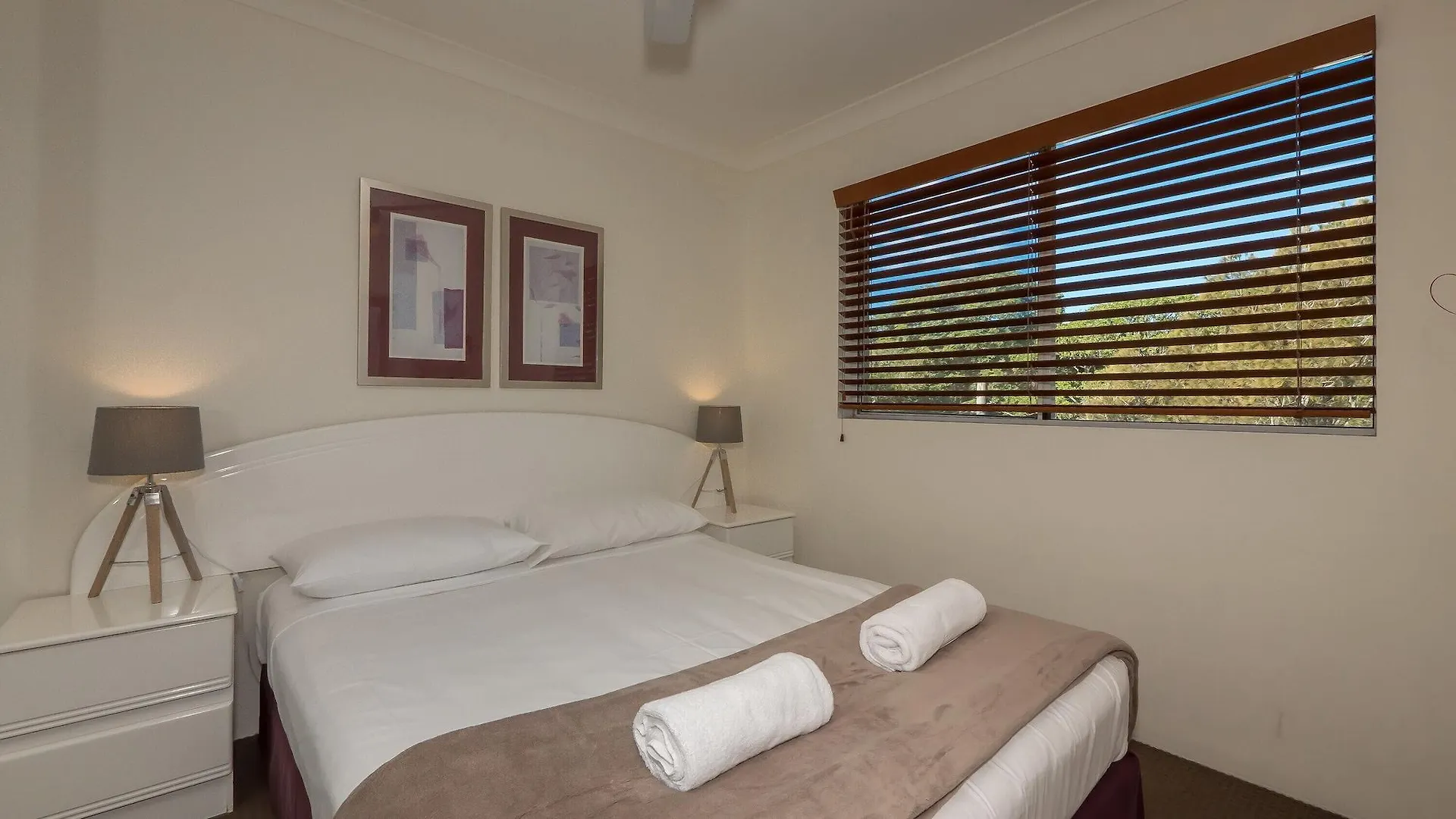 **** Aparthotel Sanctuary Lake Apartments Gold Coast Austrálie