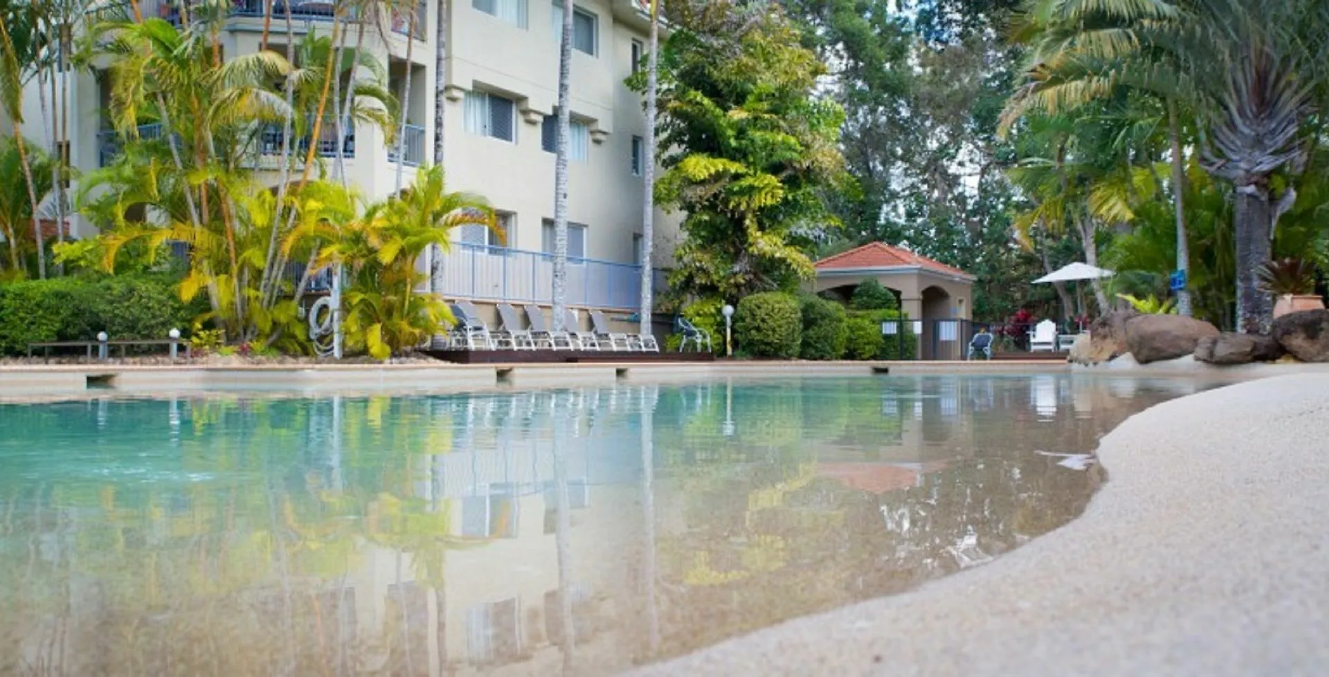 Sanctuary Lake Apartments Gold Coast