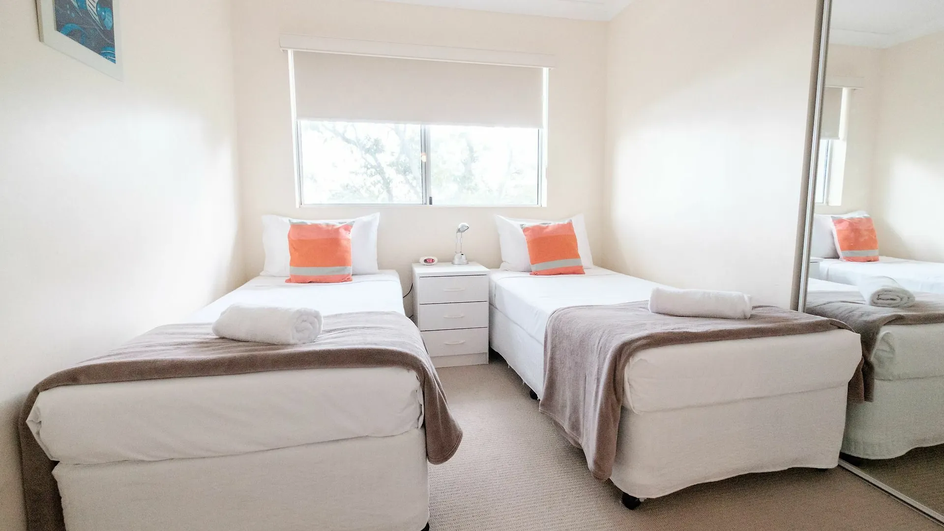 Sanctuary Lake Apartments Gold Coast Aparthotel