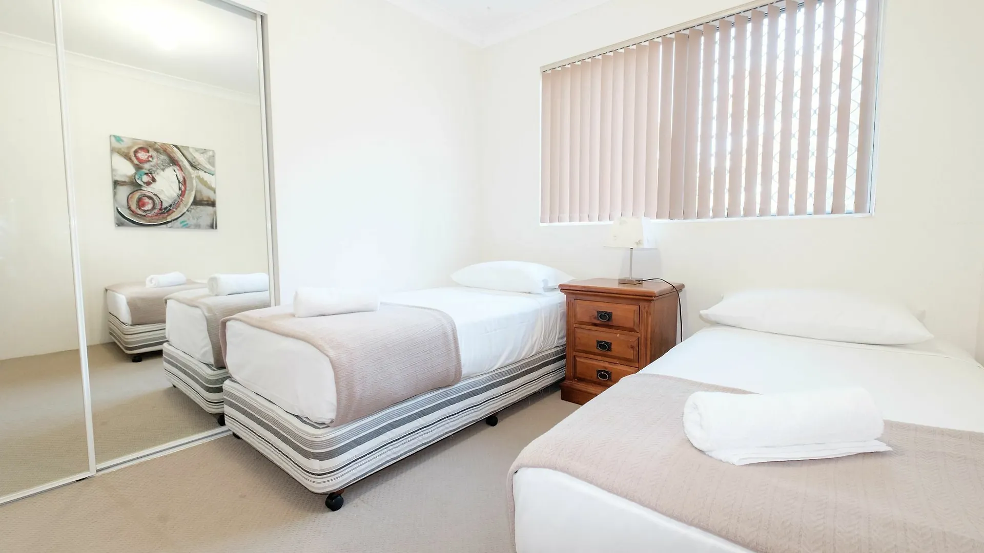 **** Aparthotel Sanctuary Lake Apartments Gold Coast Austrálie