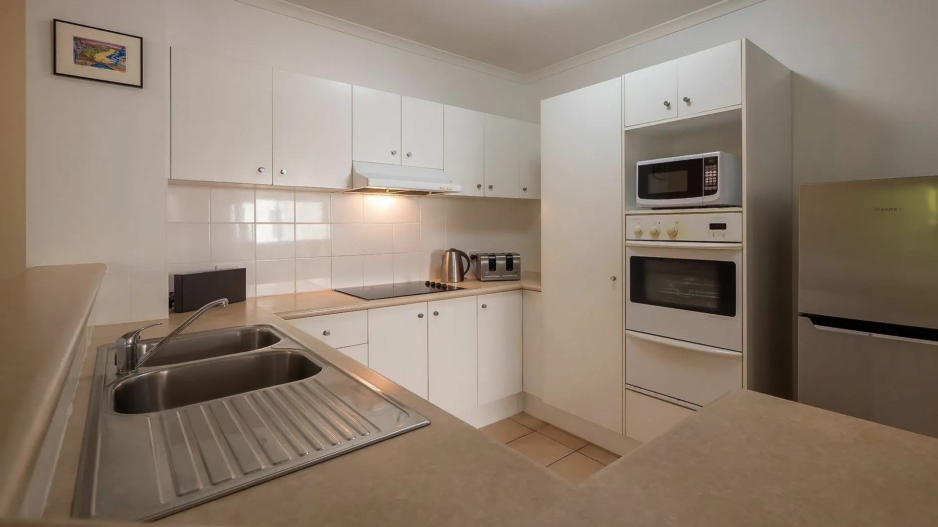 Sanctuary Lake Apartments Gold Coast