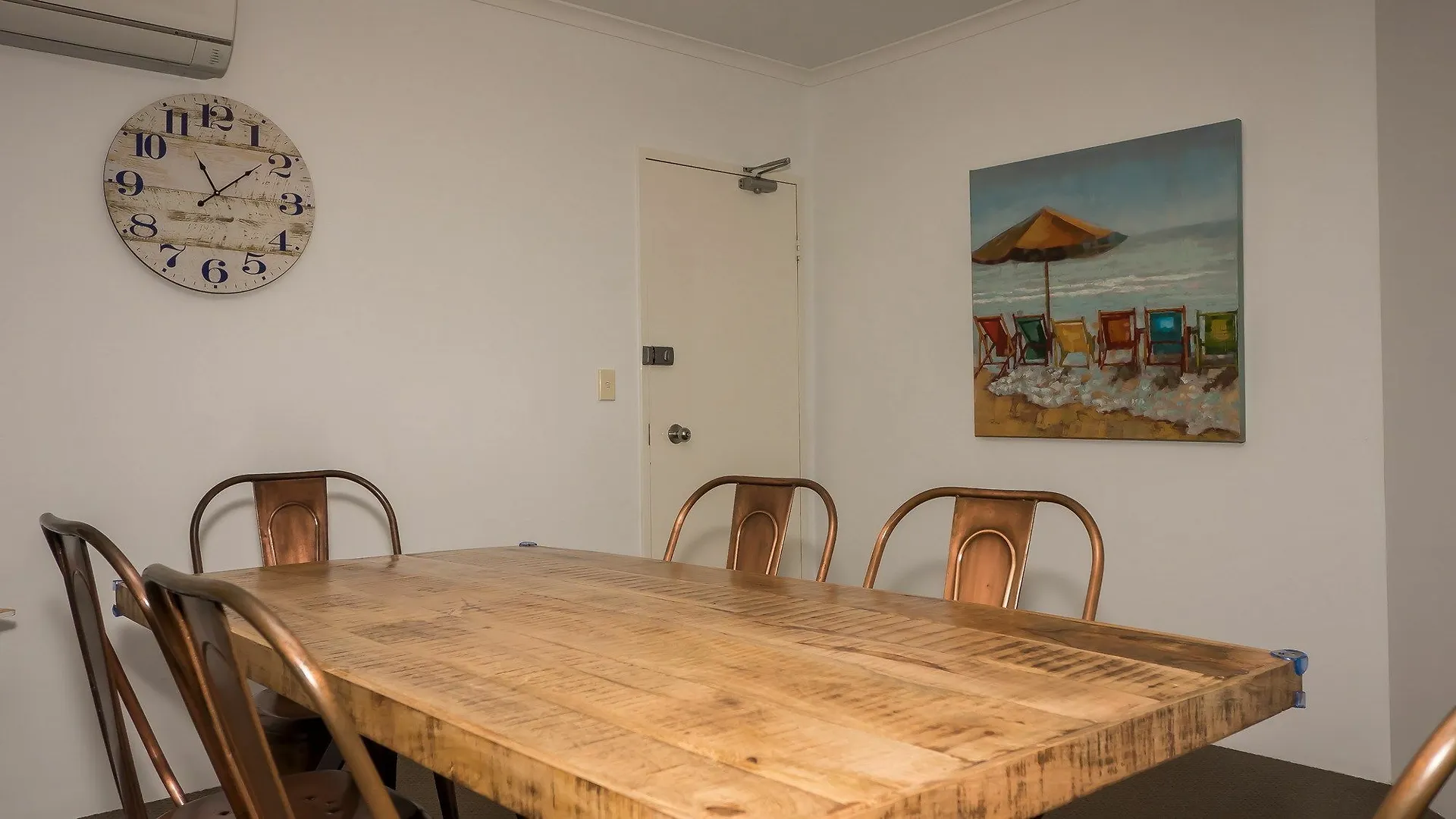Sanctuary Lake Apartments Gold Coast