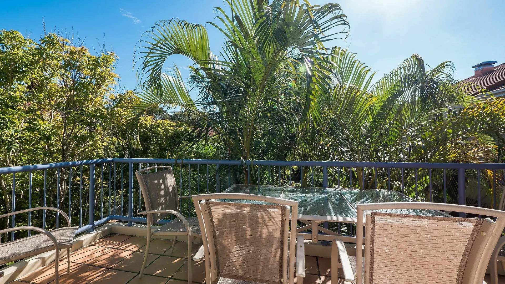 Sanctuary Lake Apartments Gold Coast Aparthotel